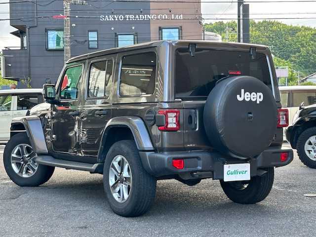 クライスラー・ジープ ラングラー アンリミテッド サハラ 静岡県 2020(令2)年 2.3万km グレー ワンオーナー/純正ナビ/フルセグTV/BT/USB/バックカメラ/黒革シート/前席シートヒーター /ステアリングヒーター/前後ドライブレコーダー/衝突軽減ブレーキ/ブラインドスポットモニター/レーダークルーズコントロール/クリアランスソナー/115VAC150W/LEDヘッドライト/ETC2.0/純正18インチAW/スマートキー×2/保証書/取扱説明書/R5点検記録簿有