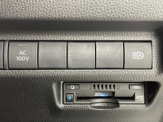 トヨタ ＲＡＶ４ ハイブリッドX 岐阜県 2020(令2)年 4.1万km ホワイトパールクリスタルシャイン 純正7インチナビ/AM/FM/Bluetooth/USB/Miracast/レーダークルーズコントロール/AC100V電源/アクセサリーコンセント/ビルトインETC/オートライト/オートハイビーム/レーンキープアシスト/横滑り防止装置/プッシュスタート/スマートキー/スペアキー有