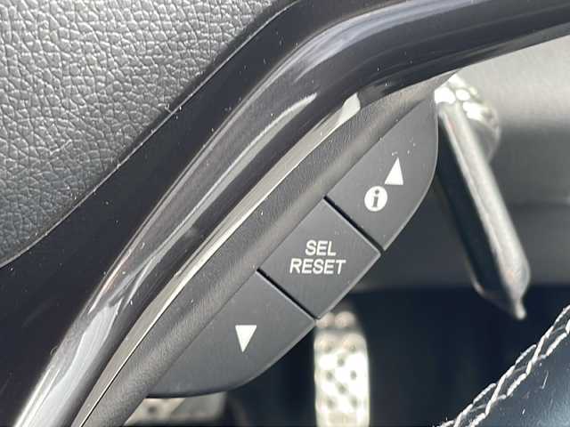 ホンダ ヴェゼル ハイブリッド RS ホンダセンシング 千葉県 2020(令2)年 4.1万km プラチナホワイトパール 8型ナビVXM-197VFEi バックカメラ シートヒーター ビルトインETC 前後ドラレコ クルコン パドルシフト LEDライト オートライト オートワイパー 18インチAW スタッドレス積込み