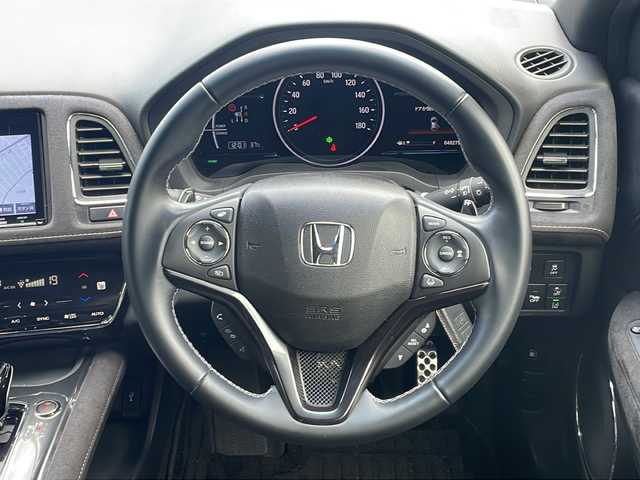 ホンダ ヴェゼル ハイブリッド RS ホンダセンシング 千葉県 2020(令2)年 4.1万km プラチナホワイトパール 8型ナビVXM-197VFEi バックカメラ シートヒーター ビルトインETC 前後ドラレコ クルコン パドルシフト LEDライト オートライト オートワイパー 18インチAW スタッドレス積込み