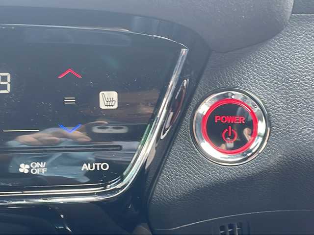 ホンダ ヴェゼル ハイブリッド RS ホンダセンシング 千葉県 2020(令2)年 4.1万km プラチナホワイトパール 8型ナビVXM-197VFEi バックカメラ シートヒーター ビルトインETC 前後ドラレコ クルコン パドルシフト LEDライト オートライト オートワイパー 18インチAW スタッドレス積込み