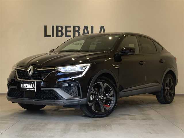 ルノー ルノー アルカナ RSライン E-テックハイブリッド 熊本県 2022(令4)年 2.9万km 黒 ・ワンオーナー/・スマートキー/・プッシュスタート/・アクティブブレーキ/・車間距離警告/・標識認識/・レーンキープアシスト/・ブラインドスポットモニター/・前後パークアシスト/・サイドパークアシスト/・リアクロストラフィックアラート/・EasyParkAssist/・クルーズコントロール(追従式)/・ハーフレザーシート/・前席パワーシート/・前席シートヒーター /・ハンドルヒーター /・純正ディスプレイオーディオ/　【Bluetooth・USB・AppleCarPlay・AndroidAuto】/・全方位カメラ/・ETC/・ドライブレコーダー(前後録画)/・KEDヘッドランプ/・純正マット/・保証書/取説