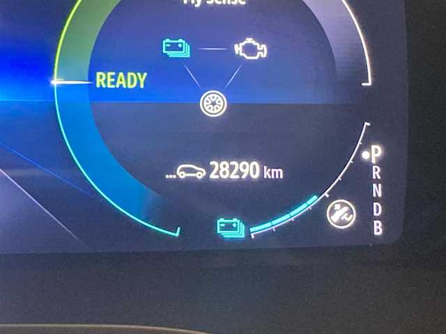 ルノー ルノー アルカナ RSライン E-テックハイブリッド 熊本県 2022(令4)年 2.9万km 黒 ・ワンオーナー/・スマートキー/・プッシュスタート/・アクティブブレーキ/・車間距離警告/・標識認識/・レーンキープアシスト/・ブラインドスポットモニター/・前後パークアシスト/・サイドパークアシスト/・リアクロストラフィックアラート/・EasyParkAssist/・クルーズコントロール(追従式)/・ハーフレザーシート/・前席パワーシート/・前席シートヒーター /・ハンドルヒーター /・純正ディスプレイオーディオ/　【Bluetooth・USB・AppleCarPlay・AndroidAuto】/・全方位カメラ/・ETC/・ドライブレコーダー(前後録画)/・KEDヘッドランプ/・純正マット/・保証書/取説