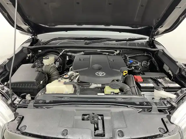 トヨタ ハイラックス Z ブラックラリーエディション 群馬県 2019(平31)年 4万km アティチュードブラックマイカ ＴＲＤトノカバー／アンダーカバー／フォグカバー／マフラーカッター　純正ベッドライナー　純正ナビ　バックカメラ　フルセグＴＶ　ＬＥＤヘッドライト　ホワイトレター　ＴＯＹＯＴＡデカール　４ＷＤ　禁煙車