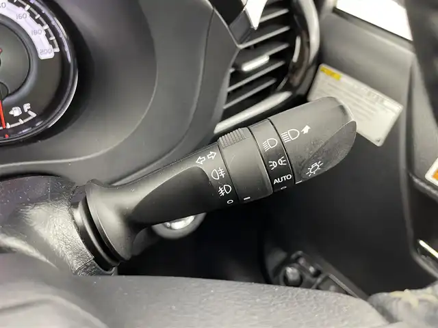 トヨタ ハイラックス Z ブラックラリーエディション 群馬県 2019(平31)年 4万km アティチュードブラックマイカ ＴＲＤトノカバー／アンダーカバー／フォグカバー／マフラーカッター　純正ベッドライナー　純正ナビ　バックカメラ　フルセグＴＶ　ＬＥＤヘッドライト　ホワイトレター　ＴＯＹＯＴＡデカール　４ＷＤ　禁煙車