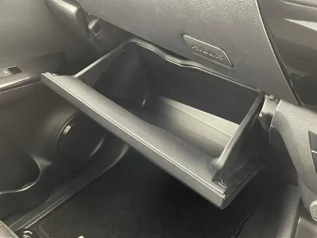 トヨタ ハイラックス Z ブラックラリーエディション 群馬県 2019(平31)年 4万km アティチュードブラックマイカ ＴＲＤトノカバー／アンダーカバー／フォグカバー／マフラーカッター　純正ベッドライナー　純正ナビ　バックカメラ　フルセグＴＶ　ＬＥＤヘッドライト　ホワイトレター　ＴＯＹＯＴＡデカール　４ＷＤ　禁煙車