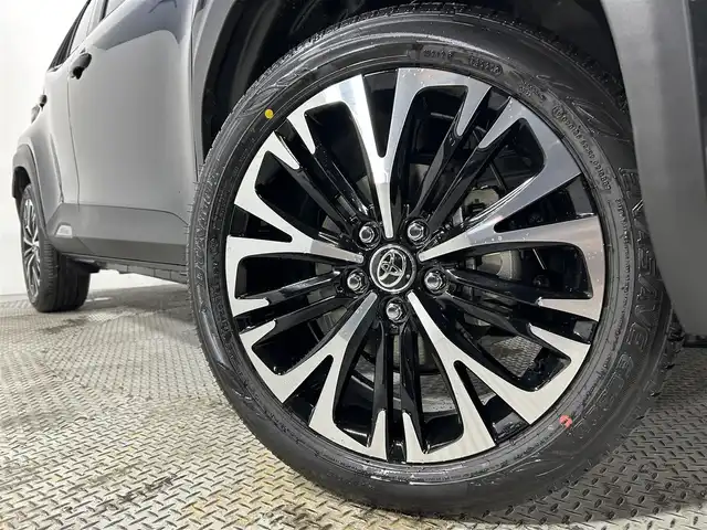 トヨタ ヤリスクロス ハイブリッド Z アドベンチャー 大阪府 2025(令7)年 0.1千km ブラックマイカ 純正ディスプレイオーディオ　ナビ　全周囲カメラ　Bluetooth　フルセグTV　HDMI トヨタセーフティーセンス　クリアランスソナー　BSM　パワーシート　シートヒーター　ハンドルヒーター　ETC オートライト　LEDヘッドライト　スマートキー