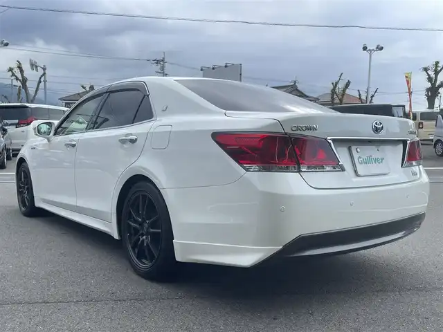 トヨタ クラウン ハイブリッド アスリートS 愛媛県 2014(平26)年 8.7万km ホワイトパールクリスタルシャイン サンルーフ/純正HDDナビ/（Bluetooth/CD/DVD/USB/フルセグTV）/TVキャンセラー/ビルトインETC/ガイド付きバックカメラ/前方ドライブレコーダー/前席パワーシート/衝突被害軽減システム/クリアランスソナー /レーダークルーズコントロール/前席シートヒーター/ステアリングヒーター/ZACKJP-520/18インチAW/社外GPSレーダー/純正フロアマット/ABS/横滑り防止装置/前後コーナーセンサー/盗難防止装置/カーテンエアバック/LEDヘッドライト/フォグランプ/オートライト