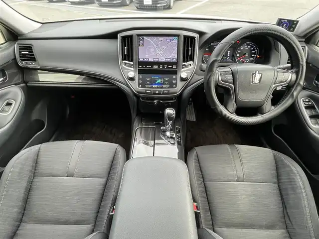 トヨタ クラウン ハイブリッド アスリートS 愛媛県 2014(平26)年 8.7万km ホワイトパールクリスタルシャイン サンルーフ/純正HDDナビ/（Bluetooth/CD/DVD/USB/フルセグTV）/TVキャンセラー/ビルトインETC/ガイド付きバックカメラ/前方ドライブレコーダー/前席パワーシート/衝突被害軽減システム/クリアランスソナー /レーダークルーズコントロール/前席シートヒーター/ステアリングヒーター/ZACKJP-520/18インチAW/社外GPSレーダー/純正フロアマット/ABS/横滑り防止装置/前後コーナーセンサー/盗難防止装置/カーテンエアバック/LEDヘッドライト/フォグランプ/オートライト