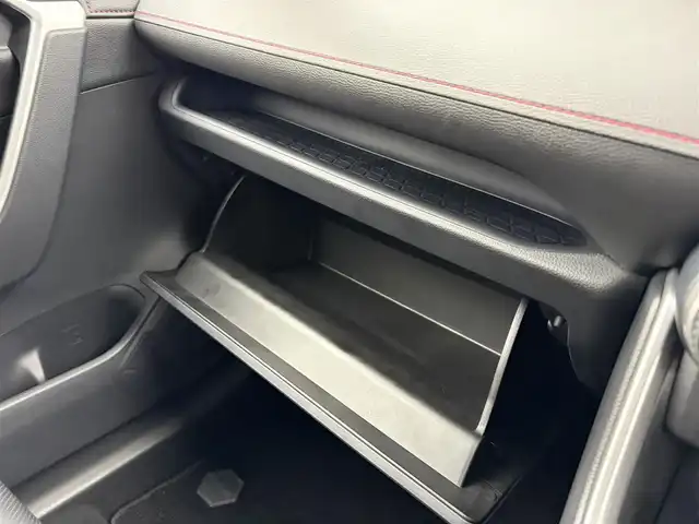 トヨタ ＲＡＶ４ ＰＨＶ Z 愛知県 2023(令5)年 2.8万km グレー 純正ナビ/（Bluetooth/フルセグTV/AM/FM/USB入力）/パノラマミックビューモニター/合皮シート/デジタルインナーミラー/HUD/ビルトインETC2.0/プリクラッシュセーフティシステム/レーダークルーズコントロール/純正19インチアルミホイール/フルセグTV/LEDヘッドライト/シートヒーター/シートベンチレーション/スマートキー/プッシュスタート/電動格納ミラー/オートライト/電動リアゲード