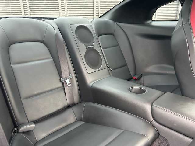 日産 ＧＴ－Ｒ ブラックエディション 千葉県 2011(平23)年 2.6万km メテオフレークブラックパール ＶＯＳＳＥＮ２０インチＡＷ/専用ブレンボキャリパー/専用レカロシート/純正ナビ/フルセグTV/DVD/CD/バックカメラ/BOSEサウンド/クルーズコントロール/純正ビルトインETC/前後ドライブレコーダー/パドルシフト/レザーシート/1列目シートヒーター/プッシュスタート/スマートキー/スペアキー1本/純正フロアマット/保証書/取扱説明書