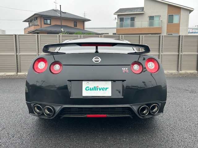 日産 ＧＴ－Ｒ ブラックエディション 千葉県 2011(平23)年 2.6万km メテオフレークブラックパール ＶＯＳＳＥＮ２０インチＡＷ/専用ブレンボキャリパー/専用レカロシート/純正ナビ/フルセグTV/DVD/CD/バックカメラ/BOSEサウンド/クルーズコントロール/純正ビルトインETC/前後ドライブレコーダー/パドルシフト/レザーシート/1列目シートヒーター/プッシュスタート/スマートキー/スペアキー1本/純正フロアマット/保証書/取扱説明書