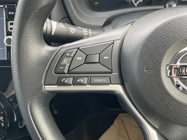 日産 ノート e－パワー X 岡山県 2016(平28)年 5.4万km ダークメタルグレー 登録時走行距離53820km/LEDヘッドライト/社外ナビ/フルセグTV(AM/FM/CD/DVD/Bluetooth)/アラウンドビューモニター/ETC/ドライブレコーダー/デジタルインナーミラー/エマージェンシーブレーキ/車線逸脱防止支援システム/横滑り防止装置/車両接近通報装置/電動格納ミラー/プッシュスタート/スマートキー