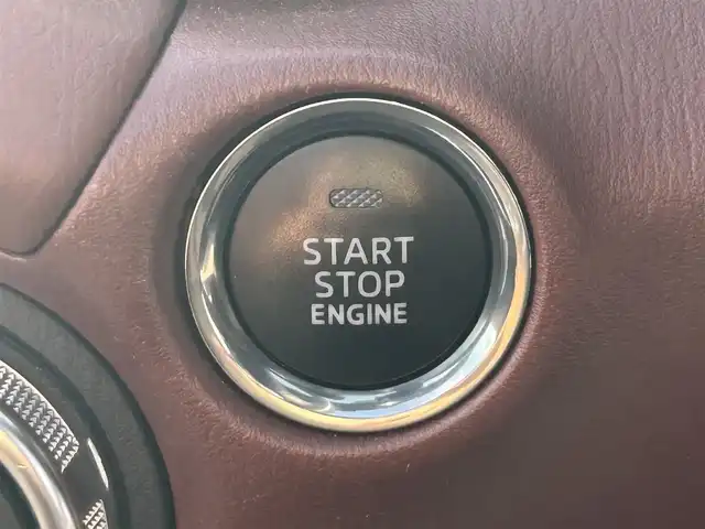 マツダ ロードスター ＲＦ VS 栃木県 2017(平29)年 7.7万km ソウルレッドプレミアムメタリック オートエグゼエアロ(F/S/R)/ブラック2トーンルーフ/6速MT/マツダコネクトナビ/フルセグTV/DVD/Bluetooth/USB/ブラウンレザーシート/シートヒーター/ETC/ブラインドスポットモニター/車線逸脱警報/LEDオートライト/オートハイビーム/電動オープン/ステアリングリモコン/AAC/純正フロアマット/純正17インチAW