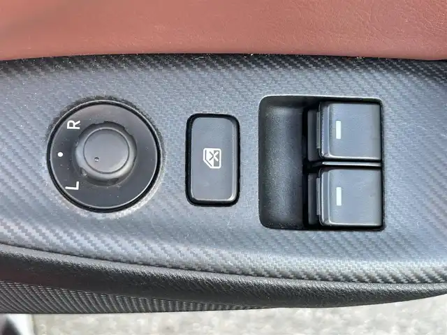 マツダ ロードスター ＲＦ VS 栃木県 2017(平29)年 7.7万km ソウルレッドプレミアムメタリック オートエグゼエアロ(F/S/R)/ブラック2トーンルーフ/6速MT/マツダコネクトナビ/フルセグTV/DVD/Bluetooth/USB/ブラウンレザーシート/シートヒーター/ETC/ブラインドスポットモニター/車線逸脱警報/LEDオートライト/オートハイビーム/電動オープン/ステアリングリモコン/AAC/純正フロアマット/純正17インチAW