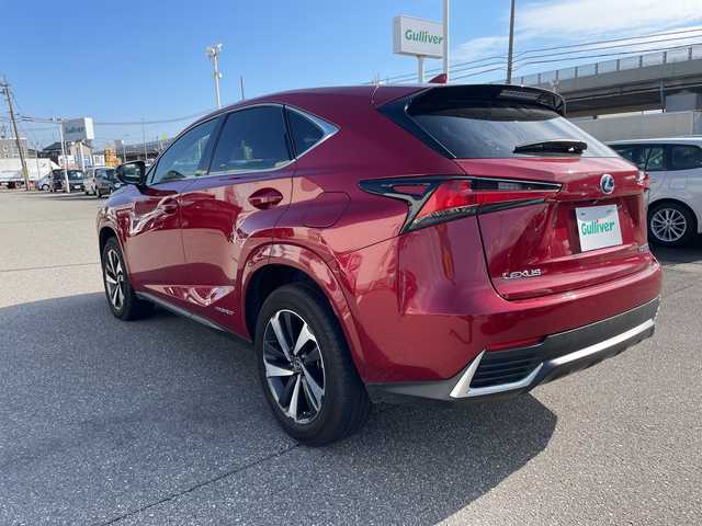 レクサス ＮＸ 300h スパイス&シック 石川県 2020(令2)年 4.4万km レッドマイカクリスタルシャイン ４ＷＤ　純正ナビ　フルセグＴＶ　全方位カメラ　ＬＥＤヘッドライト　ＥＴＣ　ドラレコ　革シート　パワーバックドア　シートヒーター　レクサスセーフティ　レーダークルーズ　ブラインドスポットモニター　ＡＷ