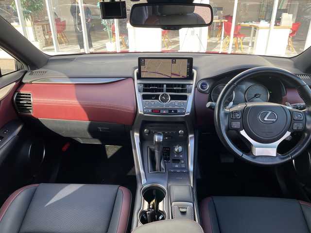 レクサス ＮＸ 300h スパイス&シック 石川県 2020(令2)年 4.4万km レッドマイカクリスタルシャイン ４ＷＤ　純正ナビ　フルセグＴＶ　全方位カメラ　ＬＥＤヘッドライト　ＥＴＣ　ドラレコ　革シート　パワーバックドア　シートヒーター　レクサスセーフティ　レーダークルーズ　ブラインドスポットモニター　ＡＷ