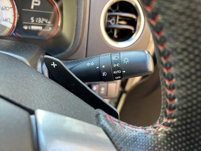 スズキ アルト ワークス 東京都 2018(平30)年 5.2万km ピュアホワイトP 純正ナビ　CN-RZ743/(フルセグTV/Bluetooth/USB/SD/CD/DVD)/バックカメラ/前後ドライブレコーダー/レーダブレーキサポート/パドルシフト/RECAROシート/ステアリングスイッチ/電格ミラー/HIDヘッドライト/コムテック　ドライビング・セーフティー・センサ（ZERO　602V）/Jes TV CONTROL SV(ZTR-70)/純正アルミホイール/純正フロアマット/スペアキー1本/保証書/取扱説明書