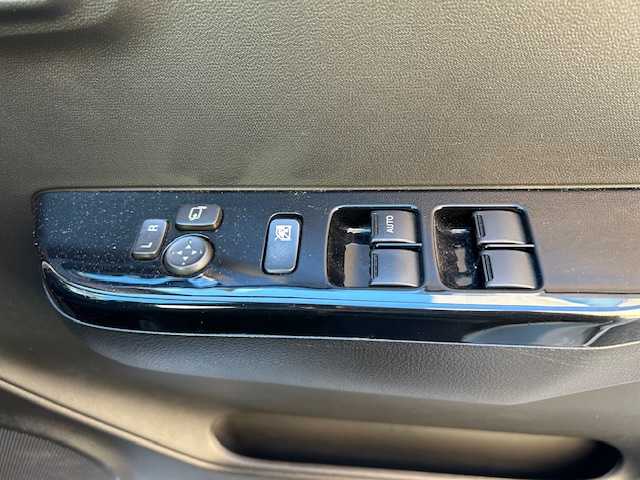 スズキ アルト ワークス 東京都 2018(平30)年 5.2万km ピュアホワイトP 純正ナビ　CN-RZ743/(フルセグTV/Bluetooth/USB/SD/CD/DVD)/バックカメラ/前後ドライブレコーダー/レーダブレーキサポート/パドルシフト/RECAROシート/ステアリングスイッチ/電格ミラー/HIDヘッドライト/コムテック　ドライビング・セーフティー・センサ（ZERO　602V）/Jes TV CONTROL SV(ZTR-70)/純正アルミホイール/純正フロアマット/スペアキー1本/保証書/取扱説明書