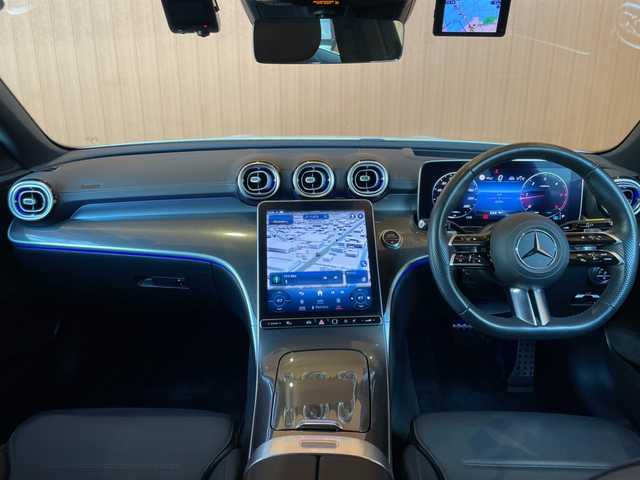 メルセデス・ベンツ Ｍ・ベンツ Ｃ２２０ｄ ステーションワゴン アバンギャルドAMGライン 愛知県 2023(令5)年 4.3万km 白 ワンオーナー/レザーエクスクルーシブパッケージ/純正ナビ/フルセグTV/360度カメラ/AppleCarPlay/黒革シート/シートヒーター/アドバンスドサウンド/HUD/ACC/LKA/BSM/パワーバックドア/前席パワーシート/純正19インチアルミ