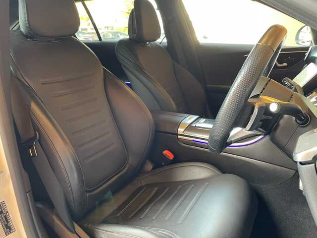 メルセデス・ベンツ Ｍ・ベンツ Ｃ２２０ｄ ステーションワゴン アバンギャルドAMGライン 愛知県 2023(令5)年 4.3万km 白 ワンオーナー/レザーエクスクルーシブパッケージ/純正ナビ/フルセグTV/360度カメラ/AppleCarPlay/黒革シート/シートヒーター/アドバンスドサウンド/HUD/ACC/LKA/BSM/パワーバックドア/前席パワーシート/純正19インチアルミ