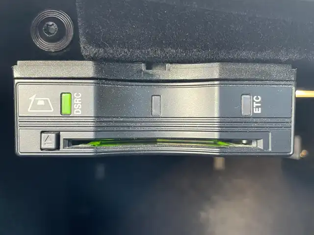 メルセデス・ベンツ Ｅ２５０ アバンギャルド スポーツ 静岡県 2017(平29)年 2.2万km ダイヤモンドホワイト パノラミックススライディングルーフ/レザーシート/電動リアゲート/Burmesterサラウンドサウンド/COMANDシステム/(BT/CarPlay/フルセグ)/360°カメラ/アダプティブクルーズコントロール/レーダーセーフティパッケージ/・アクティブディスタンスアシスト・ディストロニック/・アクティブステアリングアシスト/・アクティブレーンチェンジングアシスト/・アクティブエマージェンシーストップアシスト/・PRE-SAFE/・アクティブブレーキアシスト/・PRE-SAFEインパルスサイド/・PRE-SAFEサウンド/・緊急回避補助システム/・渋滞時緊急ブレーキ機能/・アクティブブラインドスポットアシスト/・アクティブレーンキーピングアシスト/・PRE-SAFEプラス/・トラフィックサインアシスト/メモリー付パワーシート/シートヒーター/キーレスゴー/ETC/ドライブレコーダー/純正フロアマット/純正19インチアルミホイール/保証書/取説