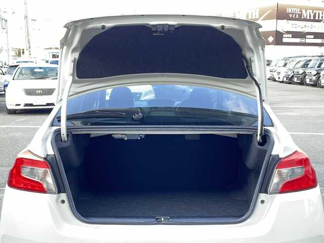 スバル ＷＲＸ Ｓ４ 2．0GT アイサイト 徳島県 2016(平28)年 8.1万km クリスタルホワイトP Stiエアロフロント/サイド/リア/社外7インチSDSナビ/（TV/BT/CD/DVD/SD/iPod）/バックカメラ/アイサイトver.3/・衝突被害軽減ブレーキ（プリクラッシュブレーキ）/・アダプティブクルーズコントロール（全車速追従機能付）/・車線逸脱警報機能（LDW）/・車線逸脱抑制（ステアリングアシストなし）/・先行車発進お知らせ機能/・AT誤発進抑制制御（前方）/ETC/パドルシフト/ダウンヒルアシスト/ブラインドスポットモニター/LEDコーナリングランプ/ステアリング連動ヘッドランプ