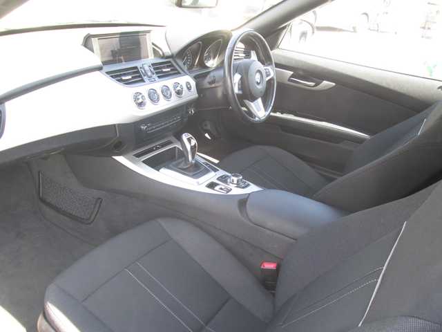 ＢＭＷ Ｚ４ sDrive20i 広島県 2011(平23)年 4.6万km アルピンホワイトⅢ 純正HDDナビ/パドルシフト/HIDオートライト/純正アルミホイール/電動オープン/プッシュスタート/キーレス