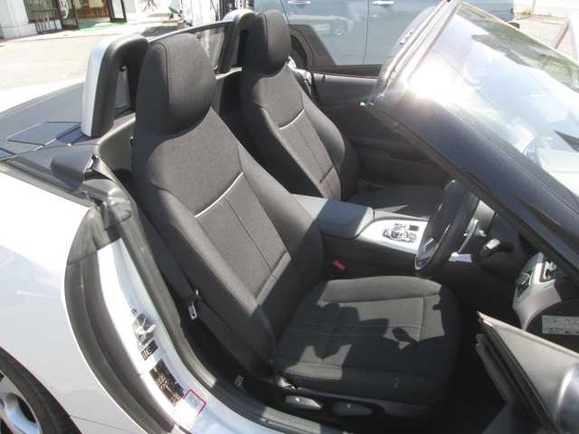 ＢＭＷ Ｚ４ sDrive20i 広島県 2011(平23)年 4.6万km アルピンホワイトⅢ 純正HDDナビ/パドルシフト/HIDオートライト/純正アルミホイール/電動オープン/プッシュスタート/キーレス