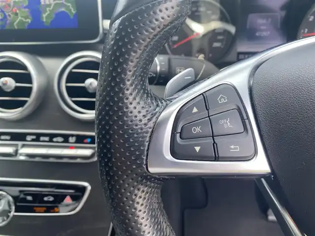 メルセデス・ベンツ Ｃ２００ アバンギャルド AMGライン 福岡県 2014(平26)年 4.8万km 白 ・アダプティブクルーズコントロール/・純正HDDナビ/USB/Bluetooth/・バックカメラ/・黒革シート/シートヒーター/・社外前後ドライブレコーダー/・フルセグ/・社外ETC/・純正18AW/・プッシュスタート/・パーキングアシスト/・アイドリングストップ/・スマートキー/・パワーシート/・レーンキープアシスト/・オートライト/・LEDライト
