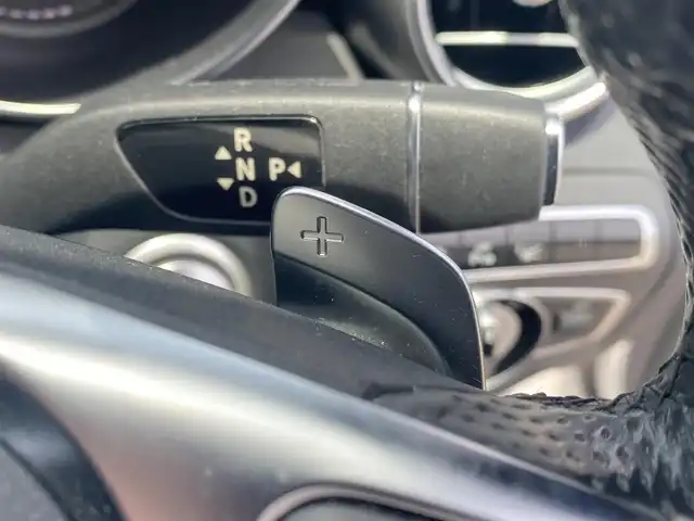 メルセデス・ベンツ Ｃ２００ アバンギャルド AMGライン 福岡県 2014(平26)年 4.8万km 白 ・アダプティブクルーズコントロール/・純正HDDナビ/USB/Bluetooth/・バックカメラ/・黒革シート/シートヒーター/・社外前後ドライブレコーダー/・フルセグ/・社外ETC/・純正18AW/・プッシュスタート/・パーキングアシスト/・アイドリングストップ/・スマートキー/・パワーシート/・レーンキープアシスト/・オートライト/・LEDライト