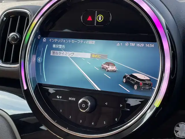 ＭＩＮＩ ＢＭＷ ミニ クロスオーバー クーパー D 三重県 2022(令4)年 0.9万km セージグリーンメタリック カープレイ　/シートヒーター　/クラシックトリム　/インテリジェントセーフティ/前後ドラレコ　/純正１７インチブラックアルミ　/シートカバー　/リアヴューカメラ　/クルコン　/ＬＥＤヘッドライト　/セージグリーン　/ブラックルーフ　/ルーフレール