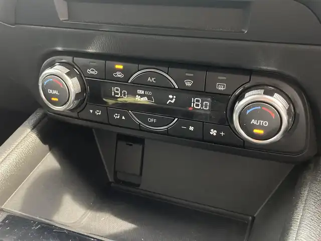 マツダ ＣＸ－５ XD プロアクティブ 長崎県 2017(平29)年 4.1万km ディープクリスタルブルーマイカ 衝突被害軽減ブレーキ/レーダークルーズコントロール/純正ディスプレイオーディオ/(Bluetooth接続・フルセグTV・DVD再生)/ETC/バックカメラ/ドライブレコーダー【UR-D200S】/電子パーキング/オートホールド機能/革巻きステアリング/ステアリングスイッチ/コーナーセンサー/横すべり防止装置/アイドリングストップ/LEDオートヘッドライト/ISOFIX