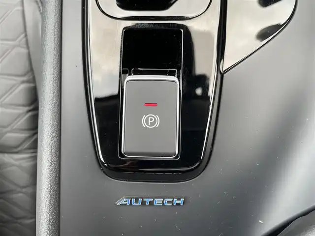 日産 ノート オーテック 滋賀県 2021(令3)年 3.6万km ピュアホワイトパール / スーパーブラック 2トーン 禁煙車/純正９型ナビ/【Bluetooth/フルセグTV/CD/DVD】/バックカメラ/ビルトインＥＴＣ/寒冷地仕様/・シートヒーター/・ステアリングヒーター/ＬＥＤヘッドライト/オートホールド/エマージェンシーブレーキ/オートハイビーム/コーナーセンサー/純正１６インチアルミ/スマートキー