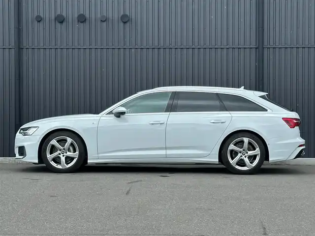 アウディ アウディ Ａ６ アバント 40TDIクワトロ Sライン 福島県 2022(令4)年 3.4万km グレイシアホワイトメタリック ワンオーナー/テクノロジーパッケージ/・4ゾーンデラックスオートマチックエアコンディショナー/・パワークロージングドア/・シートヒーター（フロント/リヤ）/・ワイヤレスチャージング/・ステアリングホイール 3スポークレザーマルチファンクション/パドルシフトヒーター/HDマトリクスLEDヘッドライト/黒レザーシート/メモリ付パワーシート/バーチャルコックピットプラス/純正MMIナビ/CarPlay/360°カメラ/フルセグTV/アダプティブクルーズコントロール/サイドアシスト/アクティブレーンアシスト/パーキングアシストプラス/アウディプレセンス/パワーバックドア/純正19インチAW/純正前後ドラレコ/取扱説明書/保証書/スペアキー