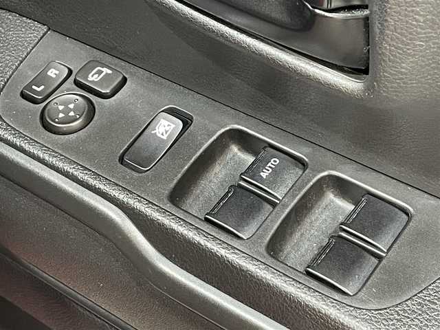 スズキ ハスラー HYBRID G 愛知県 2020(令2)年 6万km フェニックスレッドパール/ガンメタリック2トーンルーフ KENWOODメモリーナビ(MDV-D7068TW)/(Bluetooth/フルセグTV/SD/CD・DVD再生)/衝突軽減ブレーキ/バックカメラ/ビルトインETC/シートヒーター/前後ドライブレコーダー/パーキングソナー/レーンアシスト/オートマチックハイビーム/LEDヘッドライト/ステアリングスイッチ/プッシュスタート/　　-スマートキー