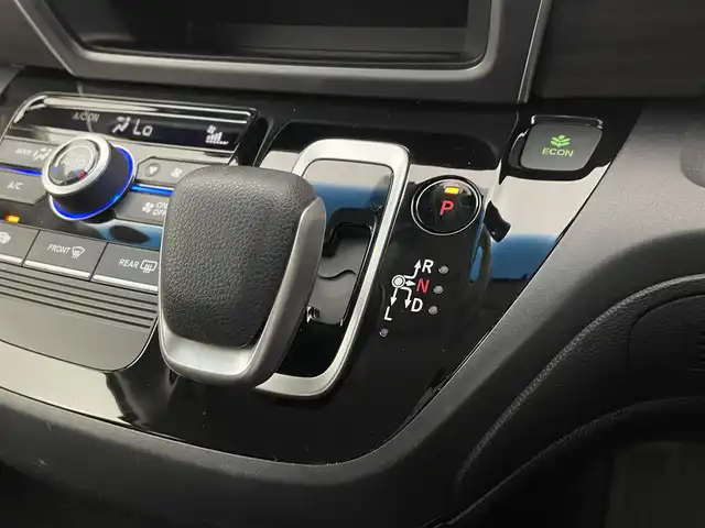 ホンダ フリード＋ ハイブリット G ホンダセンシング 宮城県 2020(令2)年 1.9万km スーパープラチナグレーメタリック 純正ナビ　/両側オートスライドドア　/純正１５インチアルミホイール/ハーフレザーシート　/ＬＥＤヘッドランプ　/オートライト/アダプティブクルーズコントロール/衝突被害軽減ブレーキ　/レーンキープアシスト　/バックモニター　/ＥＴＣ　/Ｂｌｕｅｔｏｏｔｈオーディオ/禁煙