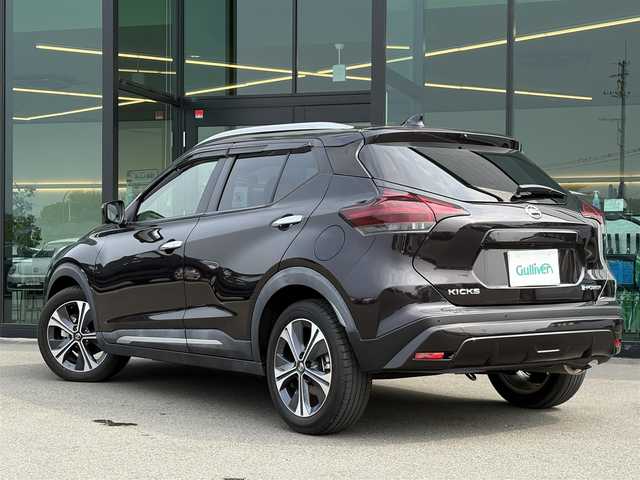 日産 キックス X 東京都 2020(令2)年 1.8万km ナイトベールパープル ワンオーナー　/KENWOOD9インチフローティングナビ/・フルセグ/・Bluetooth/・Apple CarPlay/バックカメラ/全方位カメラ/プロパイロット/・インテリジェント エマージェンシーブレーキ/・前方衝突予測警報/・車線逸脱防止支援システム/・踏み間違い衝突防止アシスト/ドライブレコーダー/純正フロアマット/純正17インチアルミホイール/デジタルインナーミラー/電子パーキング/ブレーキホールド/ドアバイザー/ルーフレール/ETC/スマートキー/スペアキー