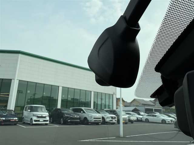 日産 キックス X 東京都 2020(令2)年 1.8万km ナイトベールパープル ワンオーナー　/KENWOOD9インチフローティングナビ/・フルセグ/・Bluetooth/・Apple CarPlay/バックカメラ/全方位カメラ/プロパイロット/・インテリジェント エマージェンシーブレーキ/・前方衝突予測警報/・車線逸脱防止支援システム/・踏み間違い衝突防止アシスト/ドライブレコーダー/純正フロアマット/純正17インチアルミホイール/デジタルインナーミラー/電子パーキング/ブレーキホールド/ドアバイザー/ルーフレール/ETC/スマートキー/スペアキー