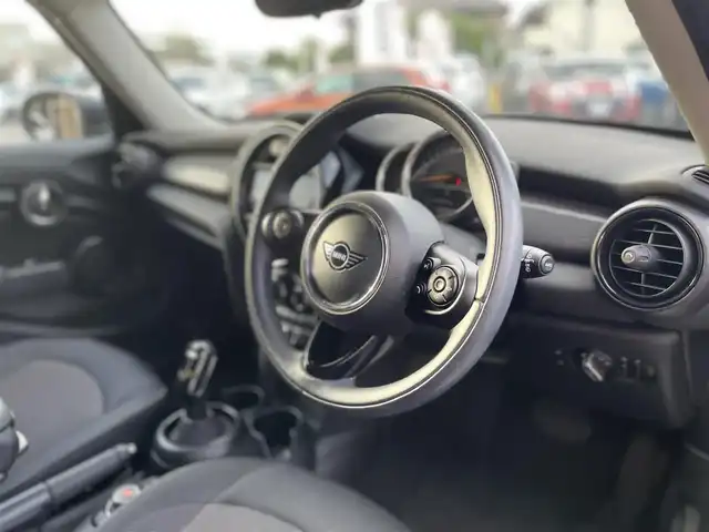 ＭＩＮＩ ミニ クーパー D 栃木県 2020(令2)年 3万km グレーⅡ ワンオーナー /社外TVチューナー/インテリジェントセーフティ/コンフォートアクセス/パークディスタンスコントロール/ナビ/バックカメラ/ETC/LEDヘッドライト/オートライト/ドライブレコーダー
