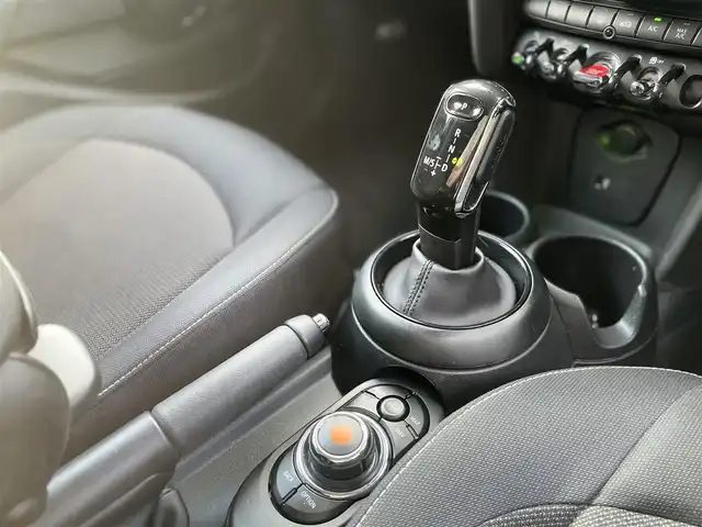 ＭＩＮＩ ミニ クーパー D 栃木県 2020(令2)年 3万km グレーⅡ ワンオーナー /社外TVチューナー/インテリジェントセーフティ/コンフォートアクセス/パークディスタンスコントロール/ナビ/バックカメラ/ETC/LEDヘッドライト/オートライト/ドライブレコーダー