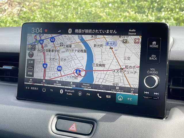 ホンダ ヴェゼル ハイブリッド e:HEV Z 新潟県 2023(令5)年 4万km プラチナホワイトパール 4WD/純正9インチコネクトナビ/BT/USB/フルセグテレビ/バックカメラ/ETC2.0/ドライブレコーダー/衝突被害軽減ブレーキ/レーンキープアシスト/レーダークルーズコントロール/半革シート/シートヒーター /ステアリングヒーター/ステアリングスイッチ/パドルシフト/コーナーセンサー/スマートキー/プッシュスタート/LEDヘッドライト/オートライト/オートハイビーム/フォグランプ/純正18インチアルミホイール