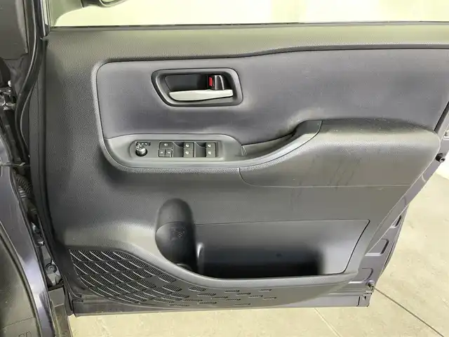 トヨタ ノア Si 富山県 2014(平26)年 5.1万km ダークバイオレットマイカメタリック ALPINEメモリナビ /フルセグTV/BT/DVD/CD/ALPINEフリップダウンモニター/バックカメラ/ETC/ドライブレコーダー/両側パワースライドドア /オートライト/純正フロアマット/純正16インチアルミ/保証書・取扱説明書/ワンオーナー