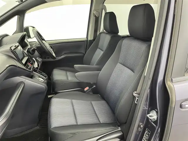 トヨタ ノア Si 富山県 2014(平26)年 5.1万km ダークバイオレットマイカメタリック ALPINEメモリナビ /フルセグTV/BT/DVD/CD/ALPINEフリップダウンモニター/バックカメラ/ETC/ドライブレコーダー/両側パワースライドドア /オートライト/純正フロアマット/純正16インチアルミ/保証書・取扱説明書/ワンオーナー