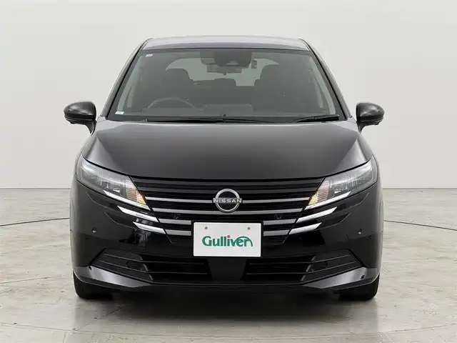 日産 ノート X 福岡県 2024(令6)年 0.8万km スーパーブラック 純正９型ナビ（フルセグＴＶ）　/全方位カメラ　/デジタルルームミラー　/置くだけ充電　/ビルトインＥＴＣ２．０　/前方ドライブレコーダー　/エマージェンシーブレーキ　/レーンキープ　/ＢＳＷ　/ステアリングリモコン