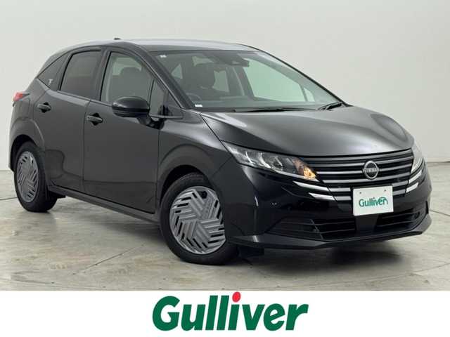 日産 ノート X 福岡県 2024(令6)年 0.8万km スーパーブラック 純正９型ナビ（フルセグＴＶ）　/全方位カメラ　/デジタルルームミラー　/置くだけ充電　/ビルトインＥＴＣ２．０　/前方ドライブレコーダー　/エマージェンシーブレーキ　/レーンキープ　/ＢＳＷ　/ステアリングリモコン