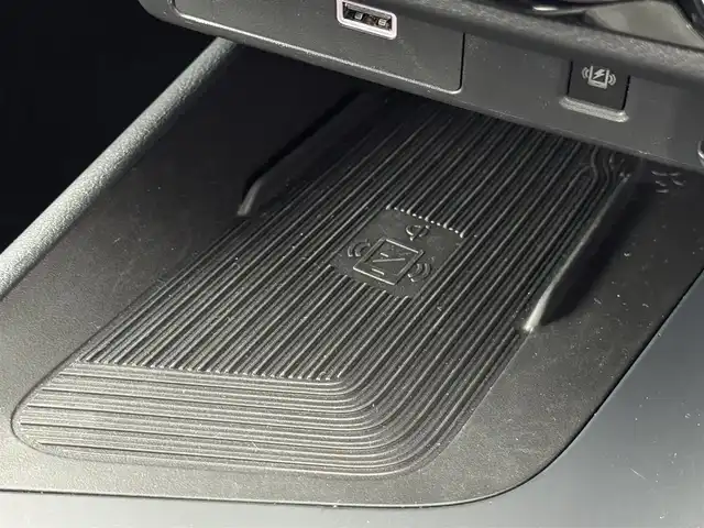 日産 ノート X 福岡県 2024(令6)年 0.8万km スーパーブラック 純正９型ナビ（フルセグＴＶ）　/全方位カメラ　/デジタルルームミラー　/置くだけ充電　/ビルトインＥＴＣ２．０　/前方ドライブレコーダー　/エマージェンシーブレーキ　/レーンキープ　/ＢＳＷ　/ステアリングリモコン