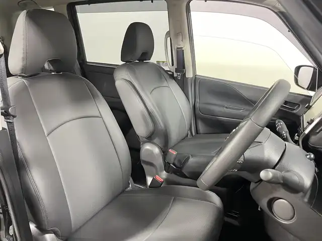 日産 セレナ ハイウェイスター Vセレクション 大阪府 2017(平29)年 4.2万km ダイヤモンドブラック ProPILOT 純正9incナビTV 360カメラ 後席モニター ETC デジタルインナーミラー 両側パワースライドドア 衝突軽減 レーダーC クリアランスソナー パークアシスト ドラレコ