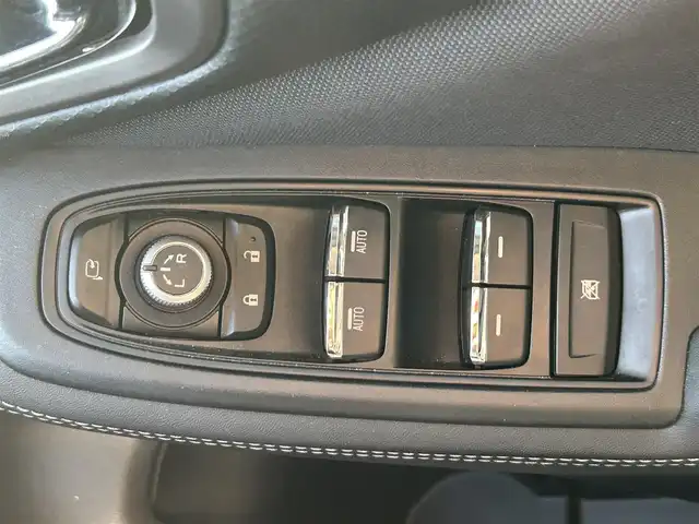 スバル フォレスター ハイブリッド アドバンス 広島県 2020(令2)年 5.7万km マグネタイトグレーメタリック 純正８インチナビ　　　　CN-LR840DFD/ 「Bluetooth/フルセグ/CD/DVD」/ALPINEフリップダウンモニター　　TMX-RM3205/ステアリングヒーター　/全席シートヒーター　/シートメモリ　/デジタルインナーミラー/ハーフレザーシート　/レーダークルーズコントロール/バックカメラ/パドルシフト　/ヘッドライトレベライザー/衝突軽減ブレーキシステム　/ＥＴＣ/ドライブレコーダー/車線逸脱防止システム/コーナーセンサー/LEDヘッドライト/純正１８インチアルミ/純正フロアマット/スマートキー/プッシュスタート/保証書/取扱説明書