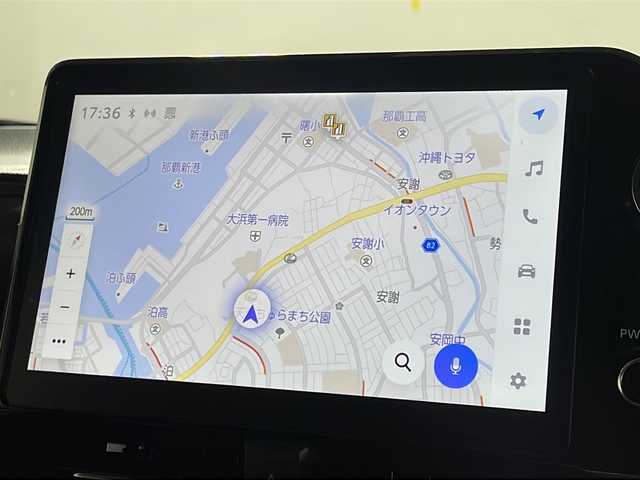 トヨタ ノア ハイブリッド S－Z 沖縄県 2023(令5)年 1.7万km ホワイトパールクリスタルシャイン 禁煙車/ワンオーナー/両側パワースライドドア/モデリスタエアロ/純正10インチナビ/（フルセグTV/BT/CD/DVD/AM/FM/USB）/バックカメラ/14インチフリップダウンモニター/トヨタセーフティセンス/・プリクラッシュセーフティ/・レーントレーシングアシスト/・レーダークルーズコントロール/・プロアクティブドライビングアシスト/・ロードサインアシスト/パワーバックドア/ブラインドスポットモニター/ヘッドアップディスプレイ/デジタルインナーミラー/オートブレーキホールド/ETC2.0/前後ドライブレコーダー/ハーフレザーシート/シートヒーター/純正アルミホイール/純正フロアマット/ドアバイザー/保証書/取扱説明書